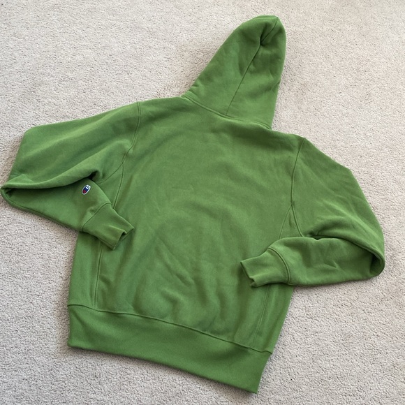 UO Exclusive Champion Reverse Weave Zip Up Green Hoodie - Picture 8 of 8